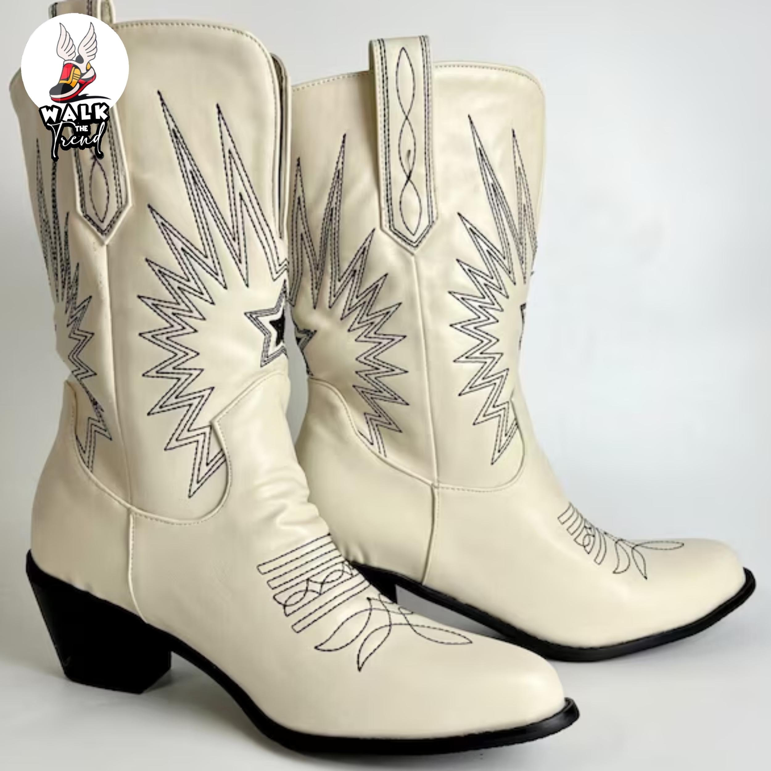 Beige Embroidery Cowboy Boots - Vintage Western Style