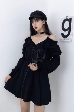 Black Lace Gothic Dress - Sleeveless V-Neck Knee Length