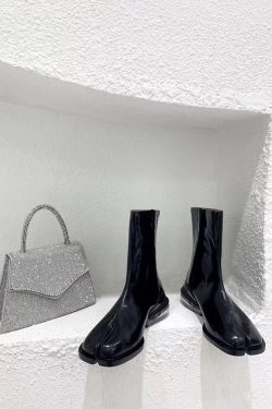 Leather Tabi Split-Toe Boots with 4cm Heel Height