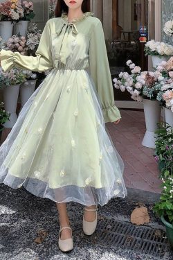 Vintage Floral Tulle Dress with Romantic Ruffle