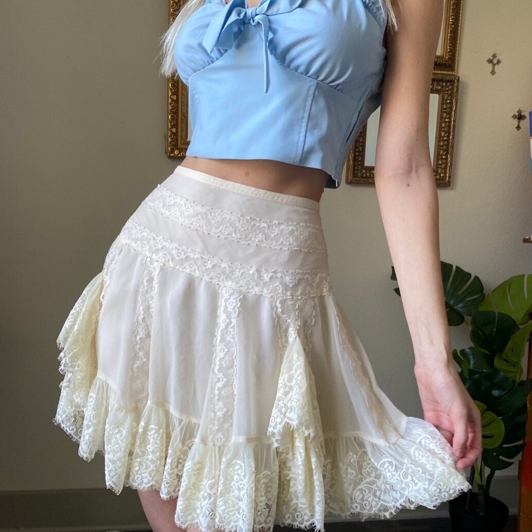 Vintage White Lace Ruffle Mini Skirt - Fairycore Aesthetic
