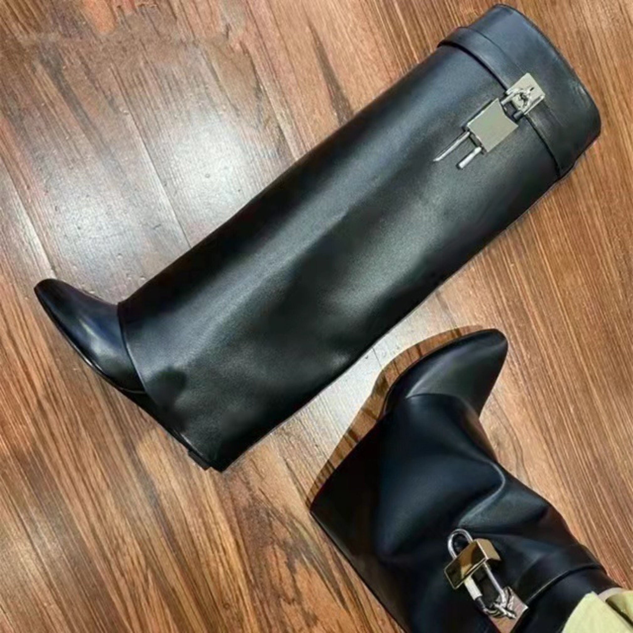 Women's Y2K Shark Leather Wedge Boots with Metal Lock