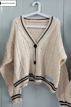 Y2K Beige Folklore Cardigan - Vintage Sweater