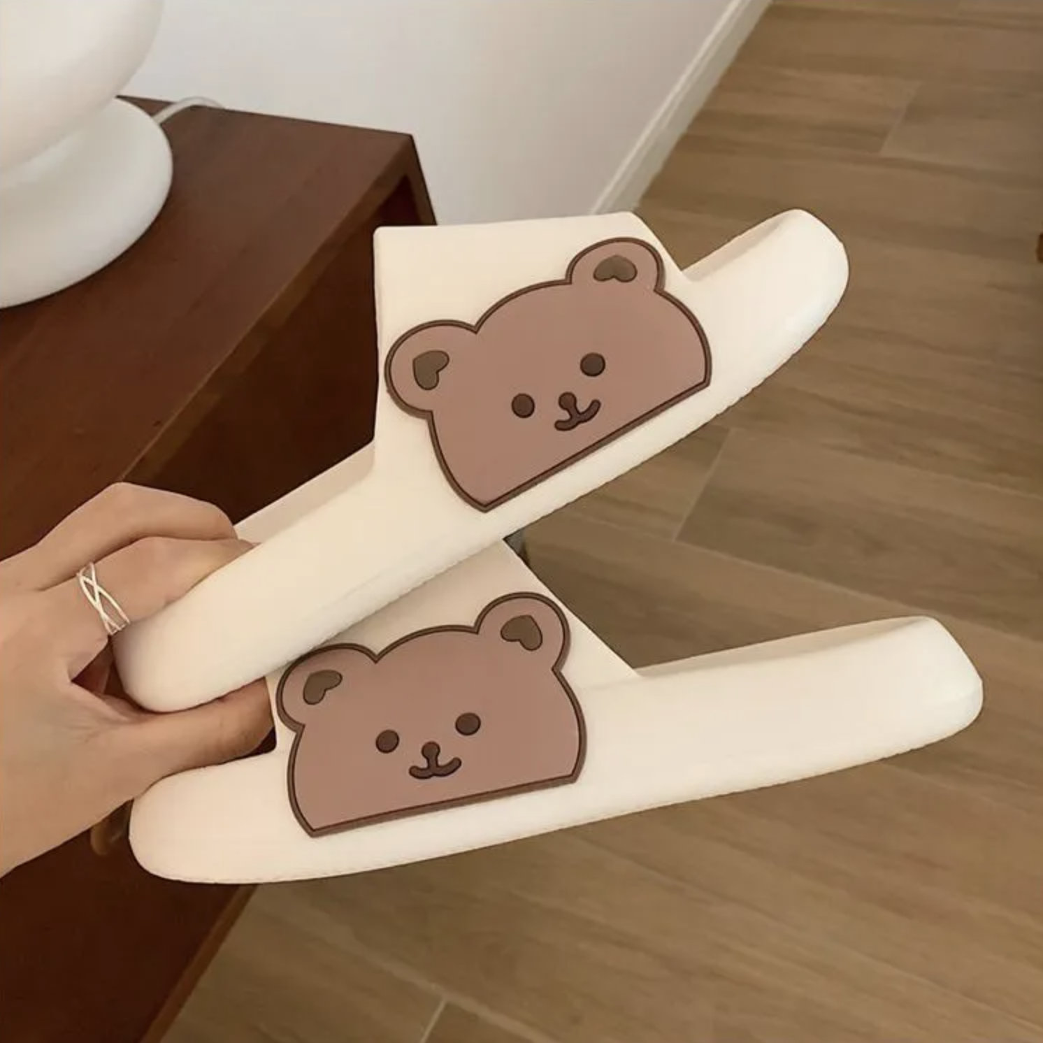 Y2K Cute Bear Couple Home Slippers - White Black Winter Booties