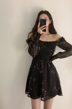 Y2K Floral Black Ruffled Dress with Long Puffed Sleeves