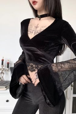 Y2K Gothic Grunge V-Neck Crop Top Blouse in Black