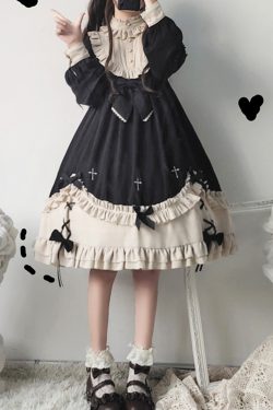 Y2K Gothic Lolita Bowknot Ruffle Collar Puff Sleeve Dress