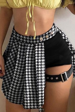 Y2K Plaid Button Asymmetric Skirt – 50s Aesthetic