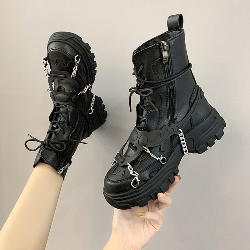 Y2K Punk Lace-Up Platform Boots for Edgy Fashion Enthusiasts