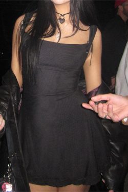 Y2K Sleeveless Black Mini Dress with Tie Straps